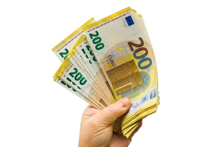 J&rsquo;ai reçu une grosse somme d&rsquo;argent : combien investir en bourse ?